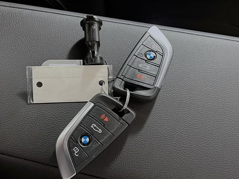 Used 2024 BMW 230i Coupe w/ M Sport Package image 35