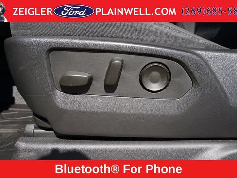 Used 2023 Chevrolet Silverado 1500 LT w/ Protection Package AWD/4WD image 17