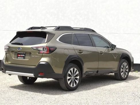 Used 2023 Subaru Outback Limited AWD/4WD image 5