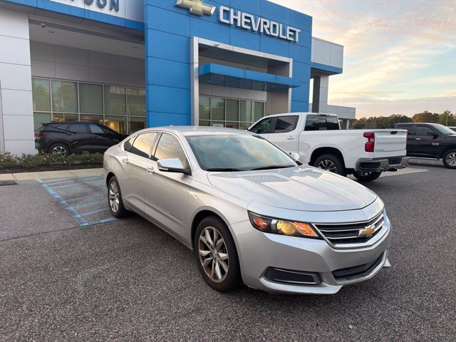 Used 2016 Chevrolet Impala LT FWD image 3
