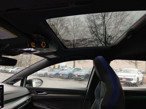 New 2026 Volkswagen Golf image 21