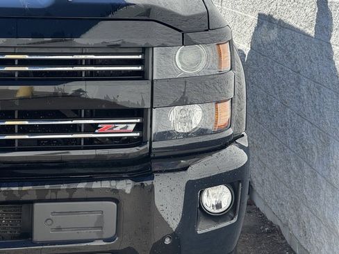Used 2019 Chevrolet Silverado 2500 LTZ w/ Duramax Plus Package image 6