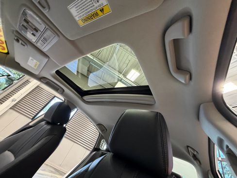 Used 2018 Honda Civic EX-L image 8