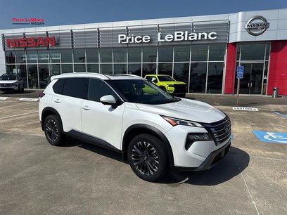 Used 2025 Nissan Rogue SL w/ Tech Package