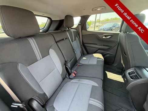 Used 2025 Chevrolet Blazer LT w/ Driver Confidence Package AWD/4WD image 39