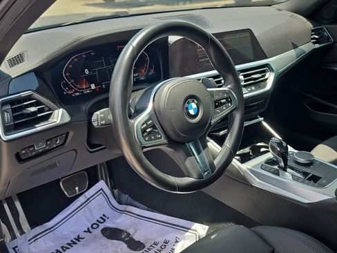 Used 2021 BMW 330i Sedan w/ M Sport Package RWD image 22