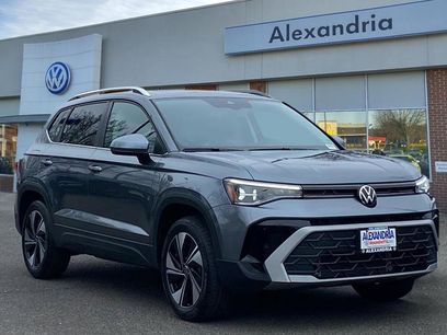 Used 2025 Volkswagen Taos SE