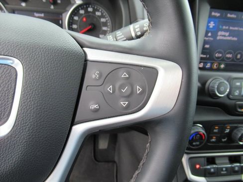 Certified 2023 GMC Terrain SLT w/ Tech Package image 23