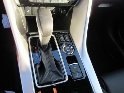 New 2026 Mitsubishi Eclipse Cross SEL image 18