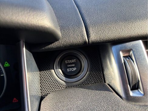 Used 2017 Land Rover Range Rover Sport HSE image 31