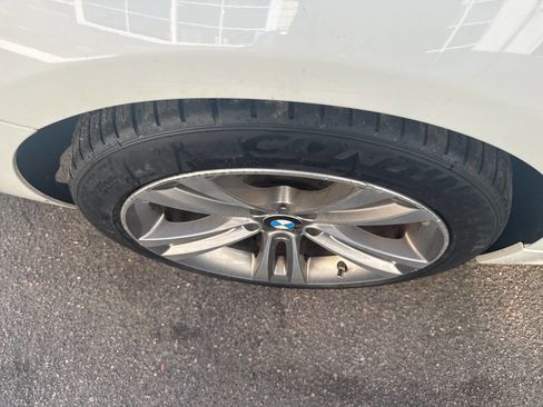 Used 2018 BMW 330i xDrive Sedan w/ Premium Package AWD/4WD image 8
