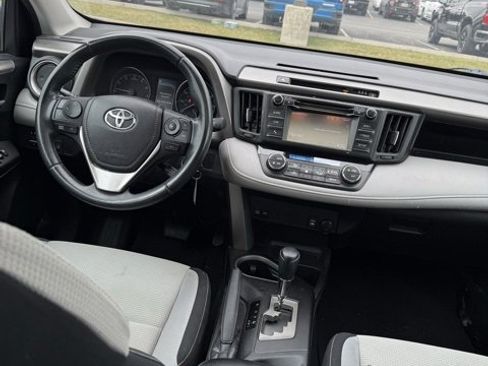 Used 2018 Toyota RAV4 XLE image 24