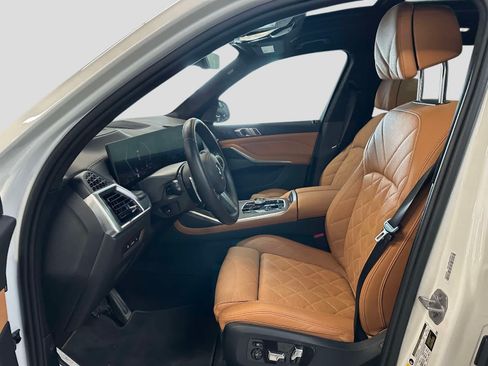 Used 2024 BMW X7 xDrive40i w/ Executive Package AWD/4WD image 14