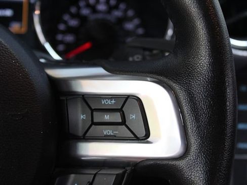 Used 2017 Ford Mustang GT RWD image 17