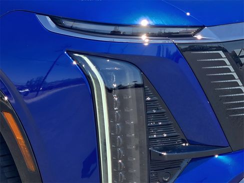 New 2026 Cadillac Vistiq Sport w/ LPO, Floor Liner Package image 8