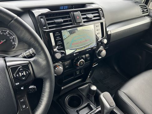 Used 2024 Toyota 4Runner TRD Off-Road Premium image 20