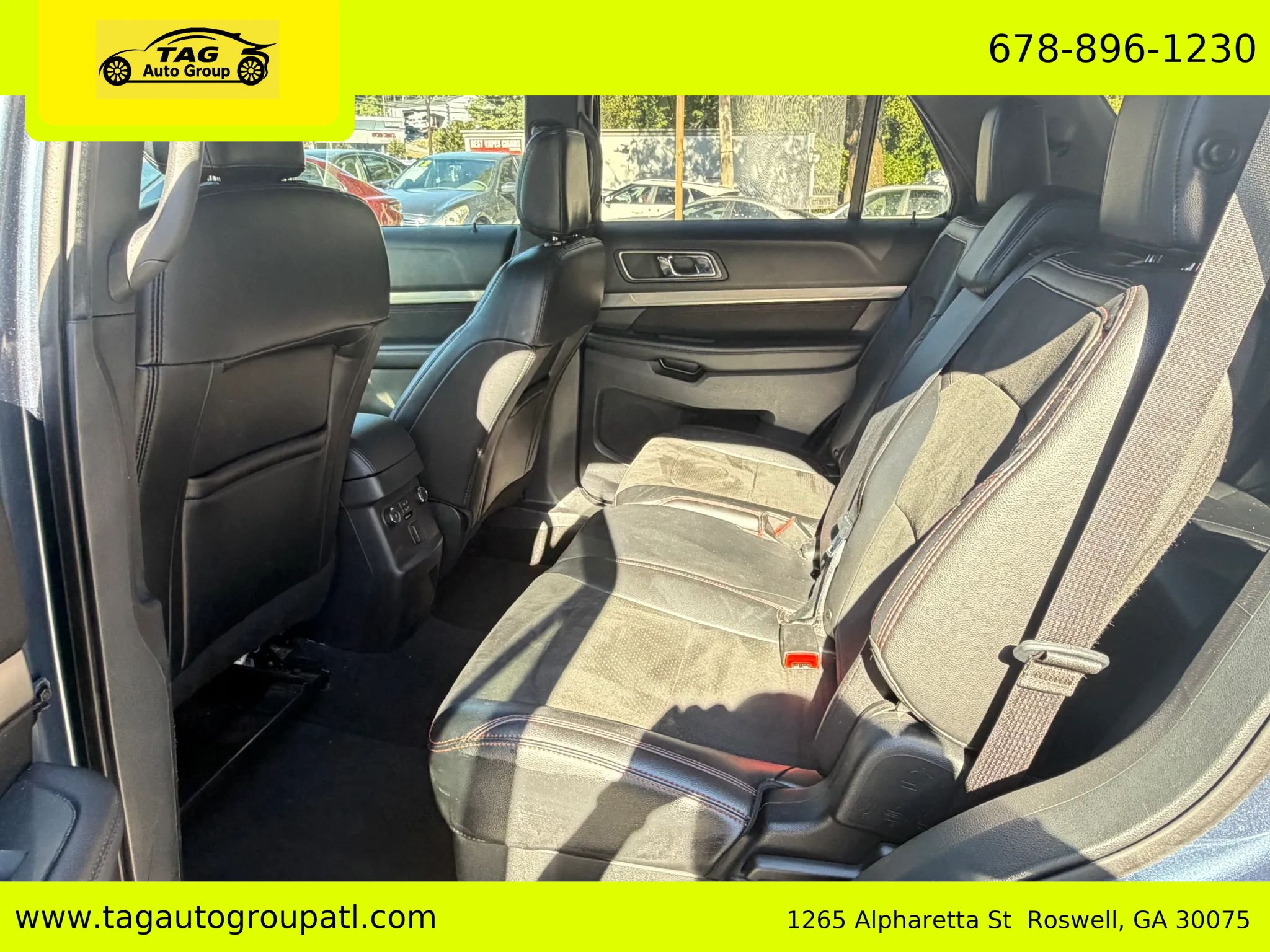 Used 2019 Ford Explorer XLT w/ Equipment Group 202A AWD/4WD image 8
