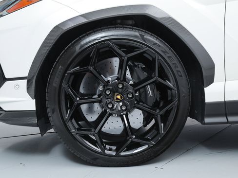 Used 2023 Lamborghini Urus Performante image 42