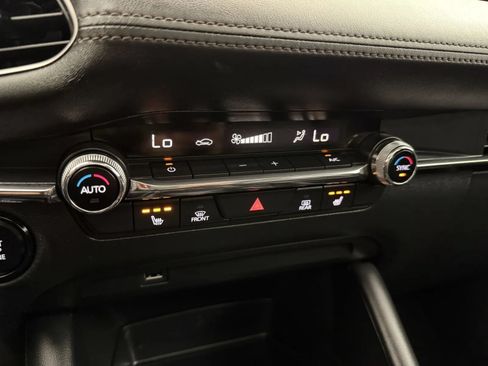 Used 2021 MAZDA MAZDA3 s FWD image 26