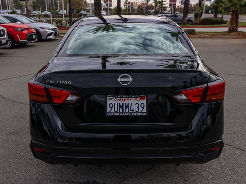 Used 2025 Nissan Altima 2.5 S image 5
