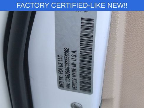 Certified 2025 Jeep Grand Cherokee Limited w/ Luxury Tech Group II RWD image 40