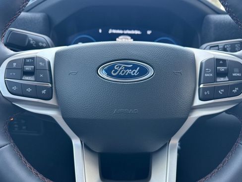 New 2026 Ford Explorer Active w/ Active Comfort Package RWD image 24