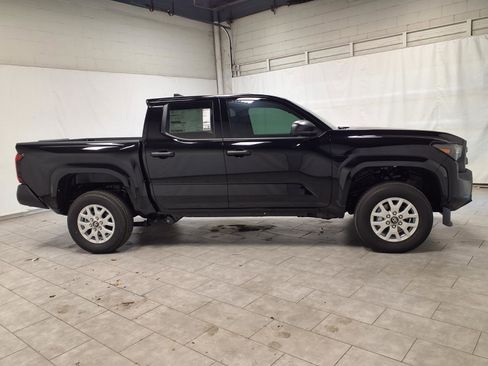 Used 2026 Toyota Tacoma SR image 10