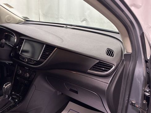 Used 2019 Buick Encore Sport Touring image 25