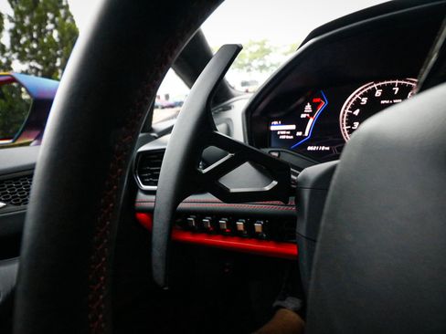 Used 2020 Lamborghini Huracan EVO AWD/4WD image 28