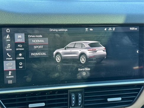 Used 2020 Porsche Cayenne AWD/4WD image 15
