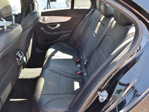 Used 2018 Mercedes-Benz C 300 4MATIC Sedan image 37