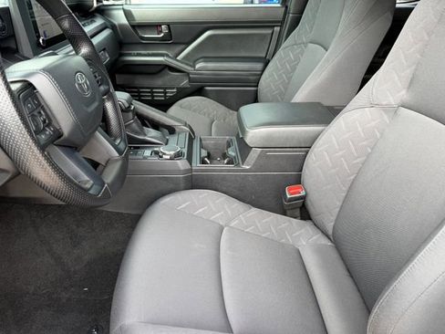 Used 2024 Toyota Tacoma SR AWD/4WD image 9