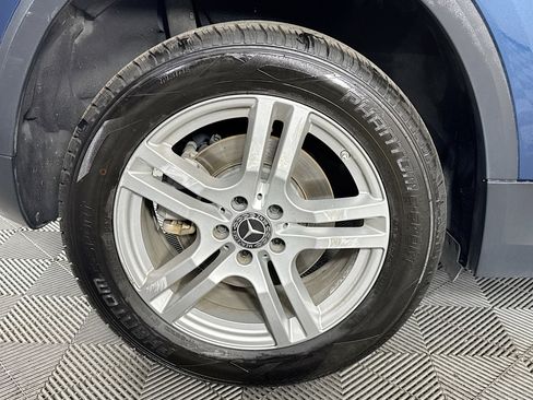 Used 2022 Mercedes-Benz GLA 250 w/ Premium Package image 57