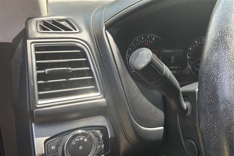 Used 2019 Ford Explorer Platinum AWD/4WD image 18