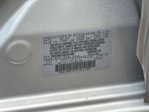 Used 2025 Nissan Versa SV FWD image 31