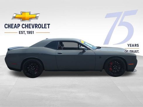 Used 2023 Dodge Challenger SRT Hellcat RWD image 6