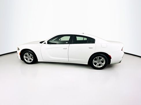 Used 2022 Dodge Charger SXT RWD image 4