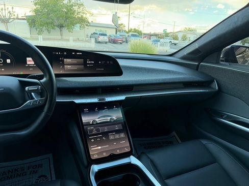 Used 2024 Lucid Air Touring AWD/4WD image 22