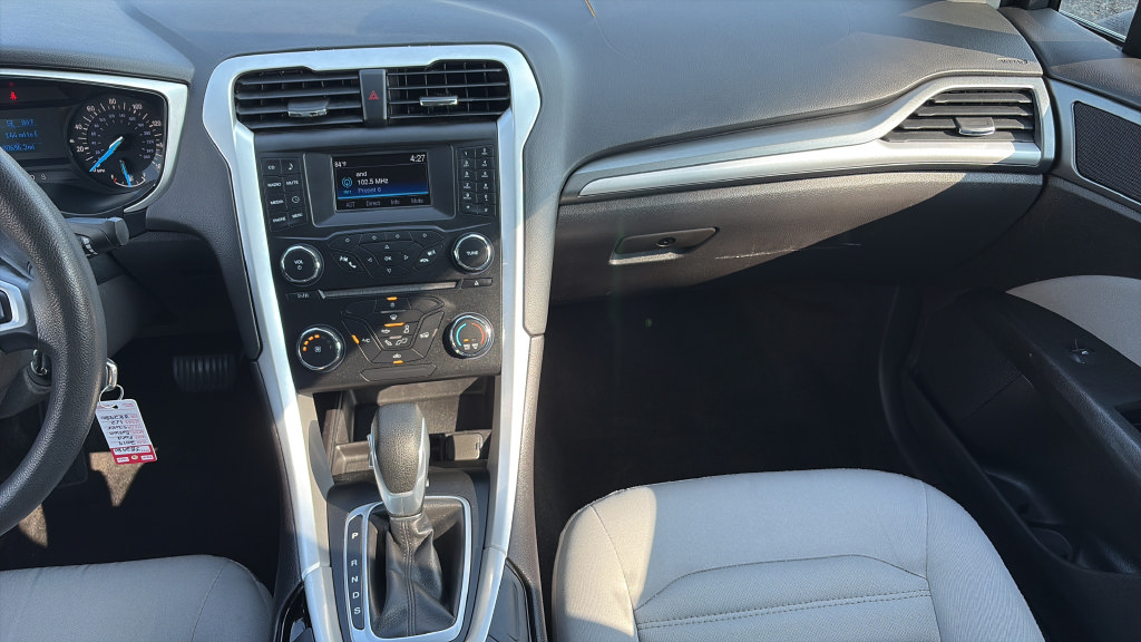 Used 2014 Ford Fusion S FWD image 20
