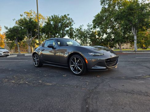 Used 2017 MAZDA MX-5 Miata RF Grand Touring RWD image 3