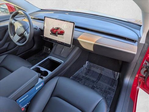 Used 2022 Tesla Model 3 image 20