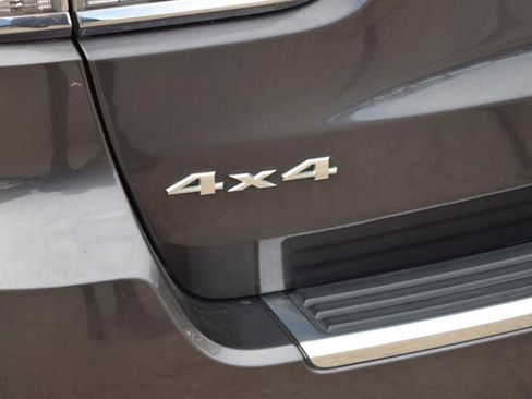 Used 2018 Jeep Grand Cherokee Overland image 12