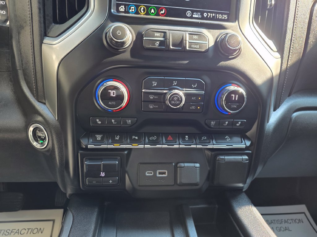 Used 2020 Chevrolet Silverado 2500 LTZ w/ LTZ Premium Package AWD/4WD image 29