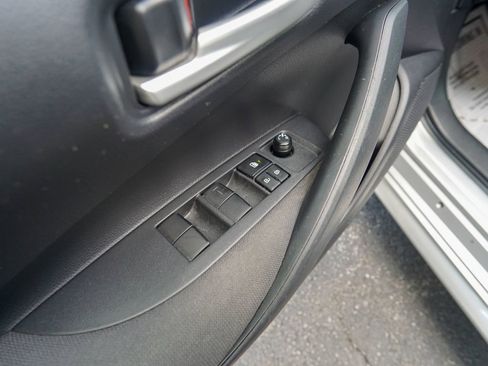 Used 2021 Toyota Corolla LE FWD image 15