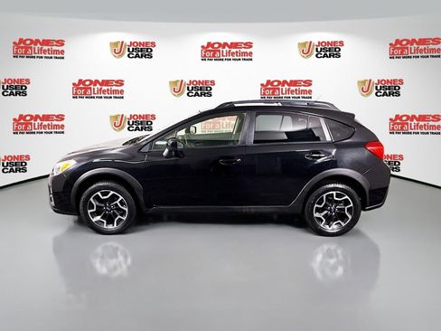 Used 2017 Subaru Crosstrek 2.0i Premium image 12