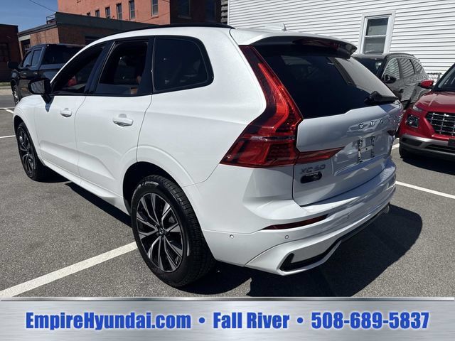 Used 2023 Volvo XC60 B5 Plus AWD/4WD image 10