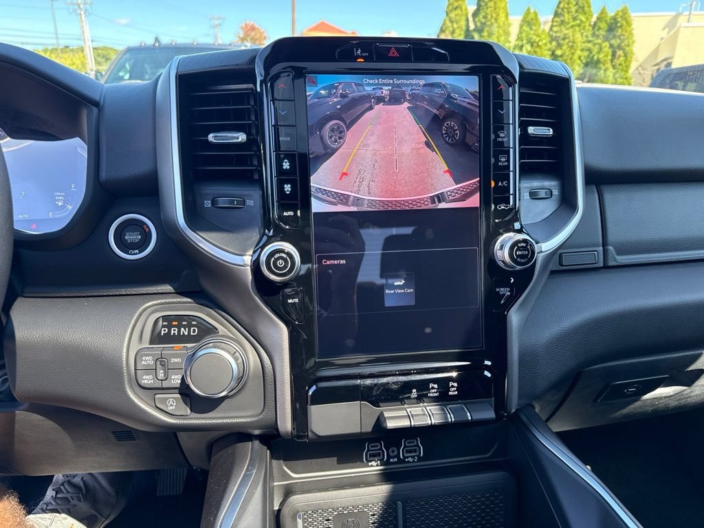 New 2026 RAM 1500 Big Horn AWD/4WD image 13