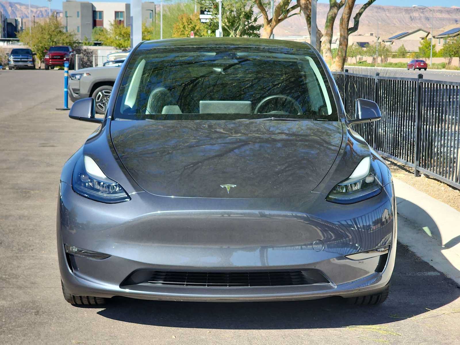 Used 2023 Tesla Model Y Long Range AWD/4WD image 3