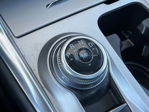 Used 2020 Ford Explorer Limited image 17