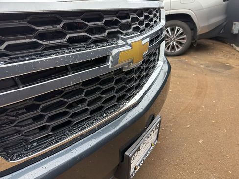 Used 2019 Chevrolet Tahoe LT image 37